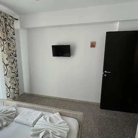 Simona S Makerel Apartment Navodari