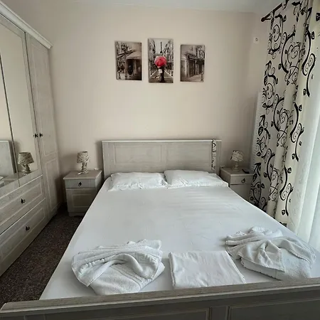 Simona S Makerel Apartment