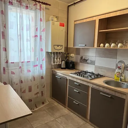 Simona S Makerel * Năvodari